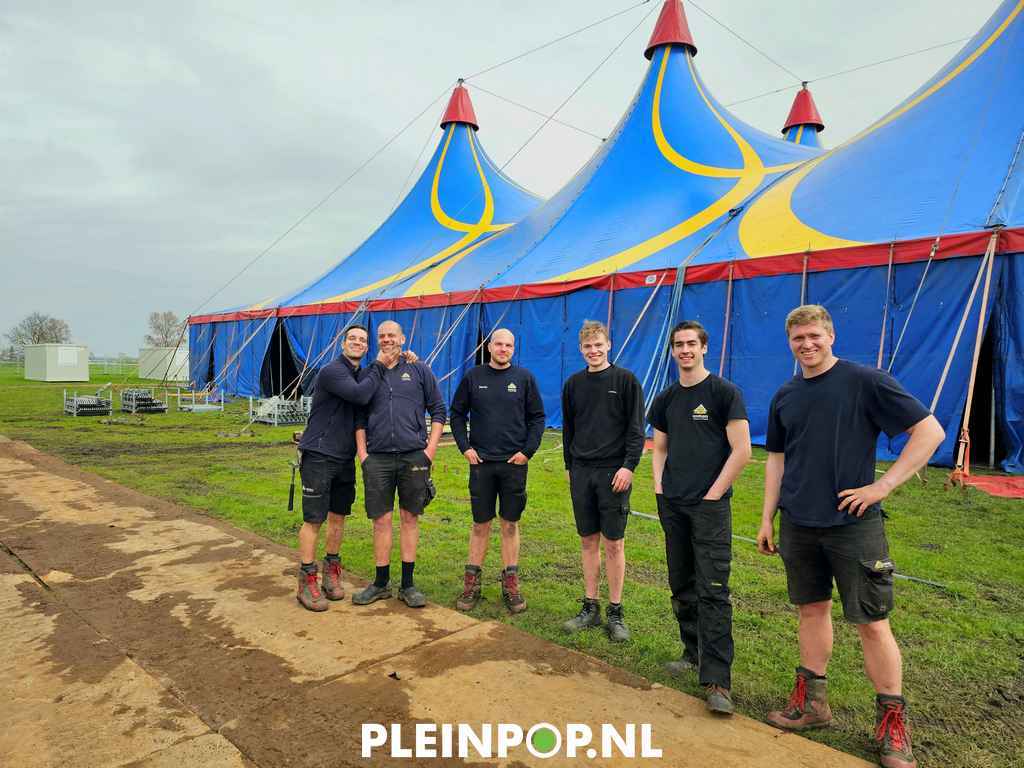 Opbouw zaterdag 2024      (19)